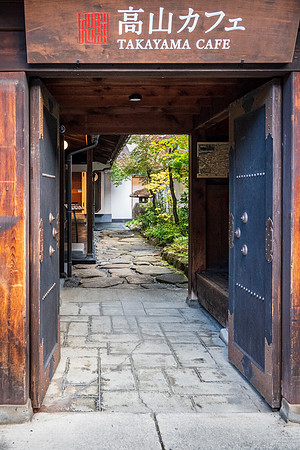 Takayama-10